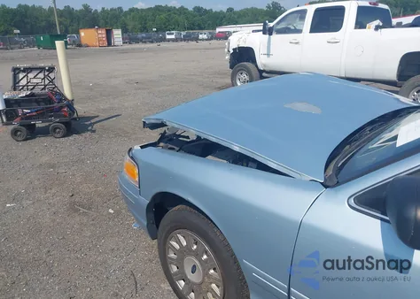 2008 Ford Crown Victoria Standard from USA, damaged, VIN 2FAFP73V58X106825